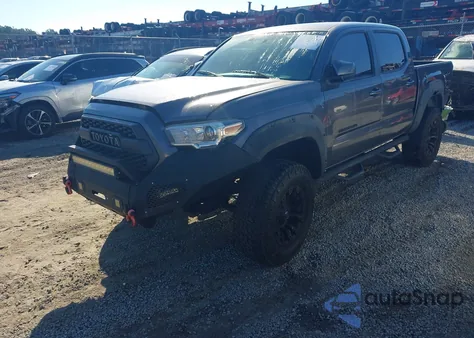 2017 Toyota Tacoma Sr5 V6 из США, поврежденный, VIN 5TFAZ5CN1HX044302